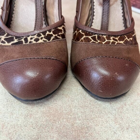 Fossil Giraffe Print Suede Faux Fur T-Strap Heels - Picture 16 of 16